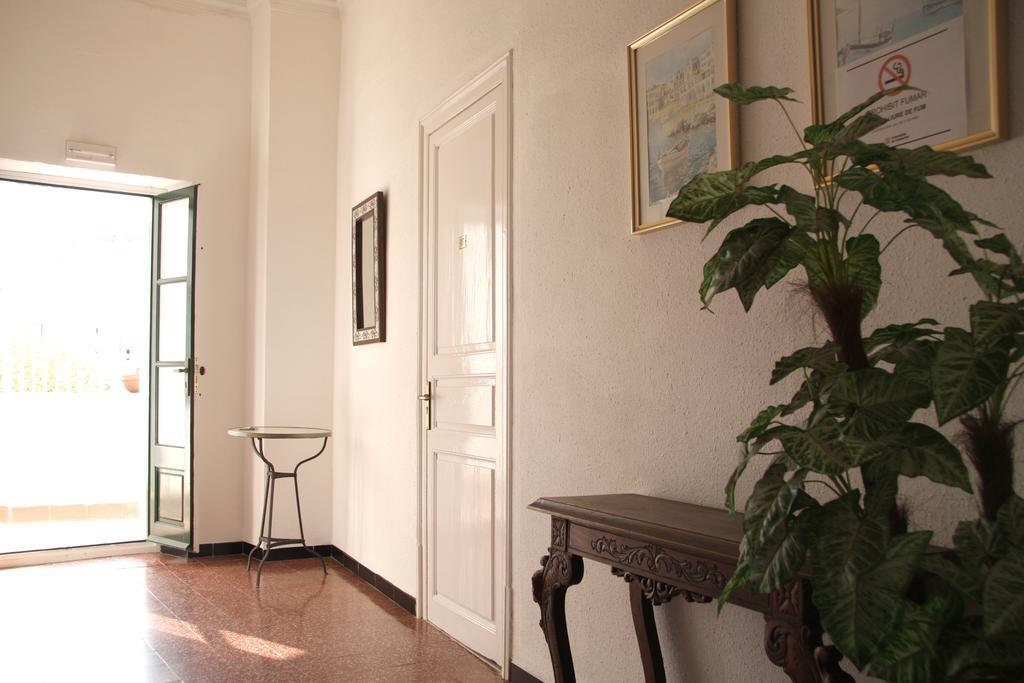 Hostal La Florida Llança Exteriör bild
