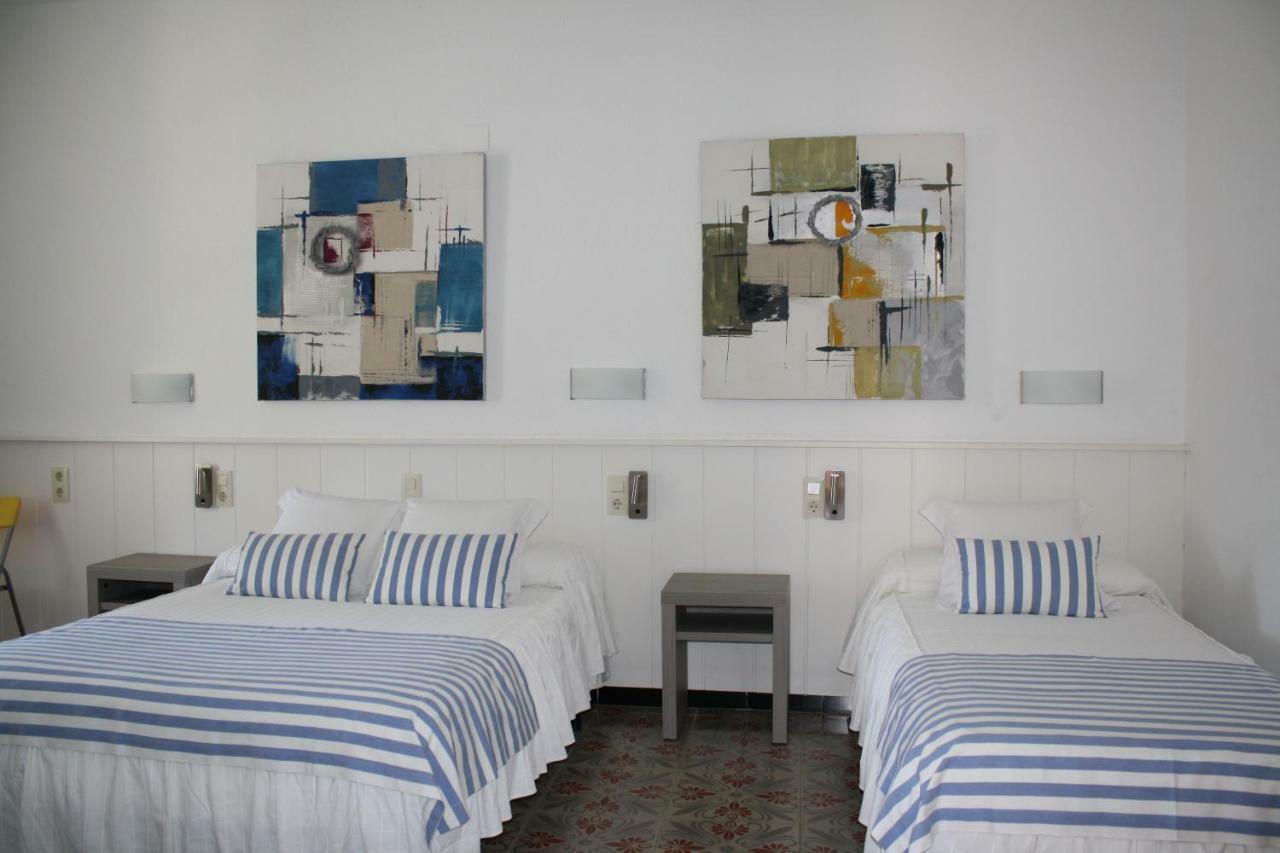 Hostal La Florida Llança Exteriör bild